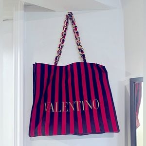 ❤️🖤Gorgeous “ Valentino” Canvas Shoulder Tote Bag